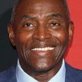 Carl Lumbly