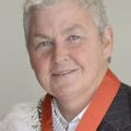 Dame Lynda Topp