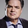 Oliver Platt