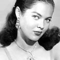 Dona Drake